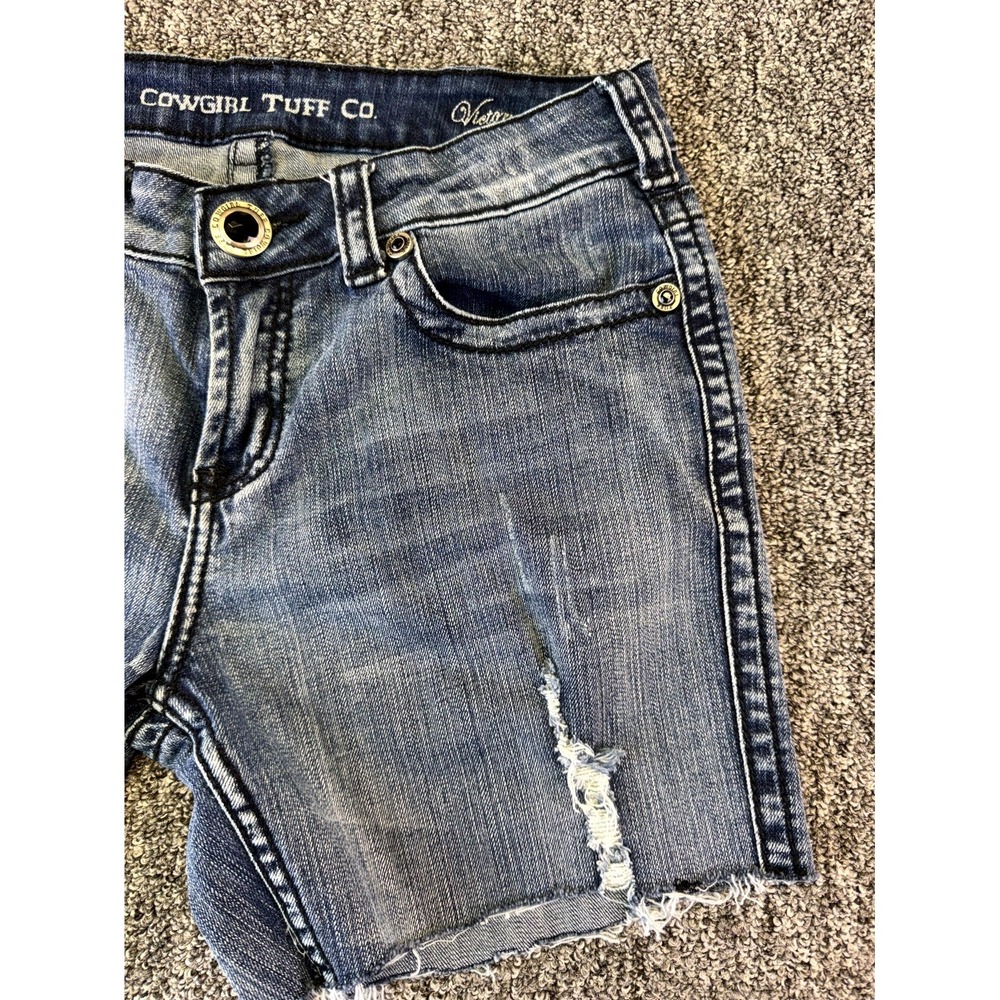 Cowgirl Tuff Co. Shorts Womens 30 Blue Denim Low Rise Light Wash Frayed Hem - Picture 4 of 16